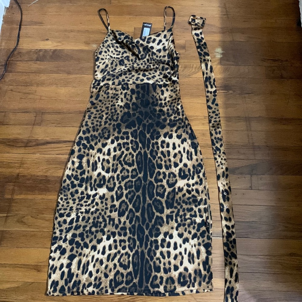 NASTY GAL Leopard Printed Dress. Size 4